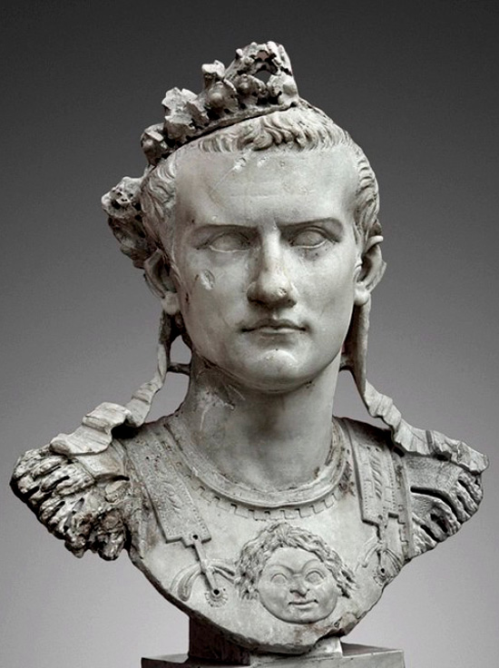 Caligola, Trump e Seneca (e Nolan): una rilettura della Follia di&nbsp;Ercole
